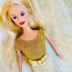 Barbie Fashionista Doll in Golden Tops Belt & Creamy White Skirt Costume 12"